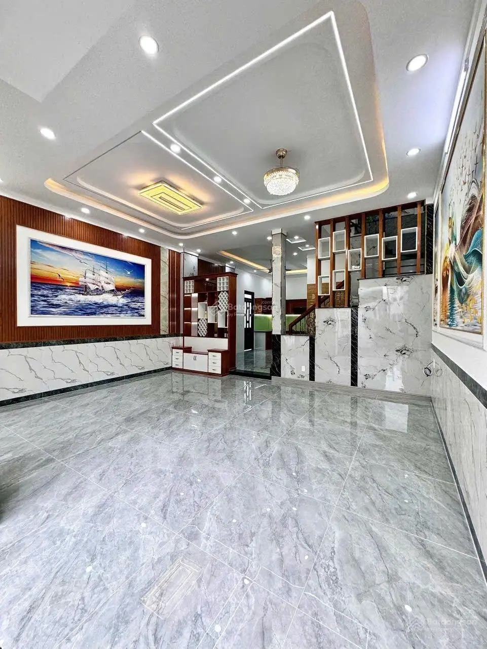 Bán nhà mới lầu mới xây hoàn công
