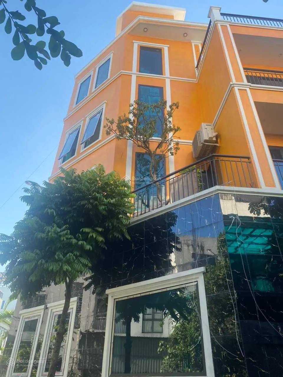 Bán liền kề Xuân Phương Tasco, căn góc đầu hồi, hoàn thiện đẹp, sát công viên, 111m2 - 23 tỷ
