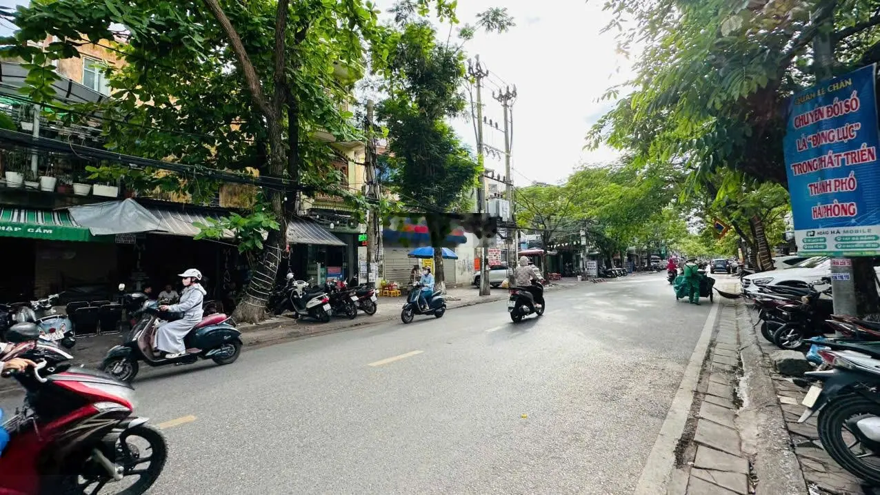 Nhà mặt đường Hai Bà Trưng (2 chiều ô tô) - 177m2 - MT 4,3m - nở hậu - 2 tầng - giá 27,x tỷ