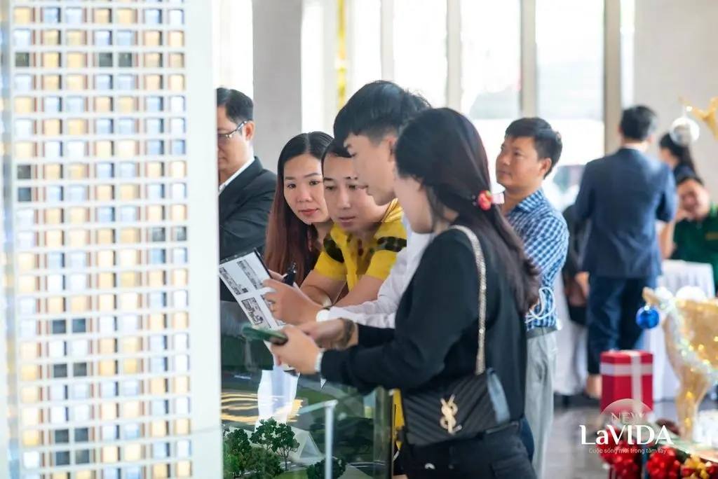 Thu nhập dưới 11 triệu mua được nhà 30m2 sổ hồng chính chủ gần Vincom