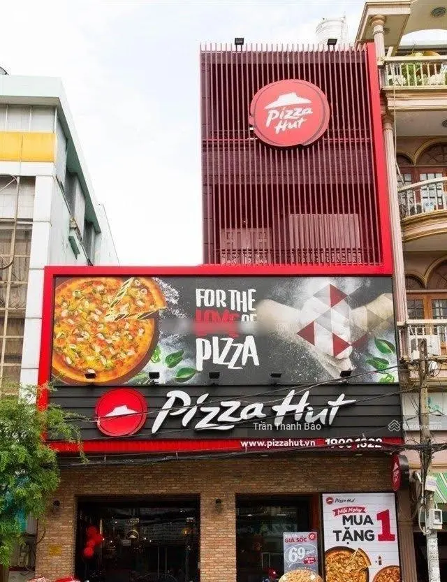 Nhà HOT!! Cần Bán Góc 2 Mặt Tiền Ngay Nguyễn Gia Trí ( DT 10x20m - 2 Tầng ), TN 150Tr/th, Giá 63 Tỷ