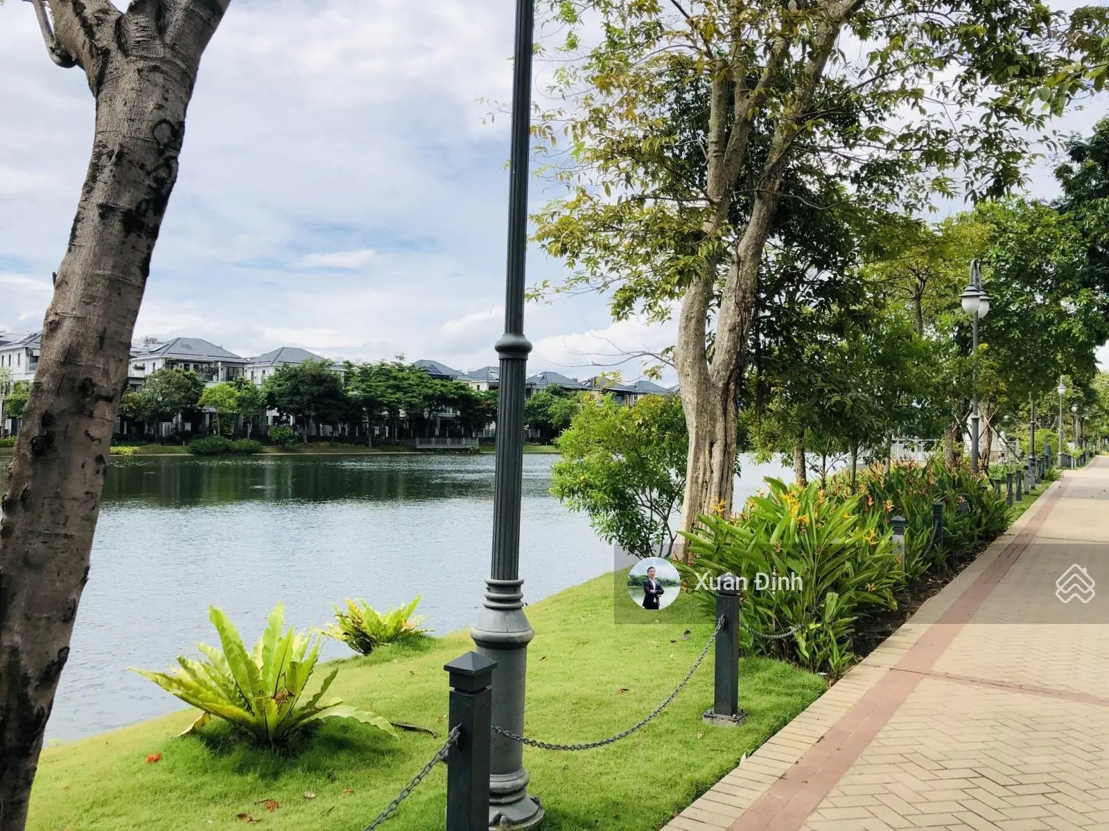 Bán Nhà phố lakeview City view hồ, đường 25m, trục chính dự án, hoàn thiện 5x20m 19 tỷ