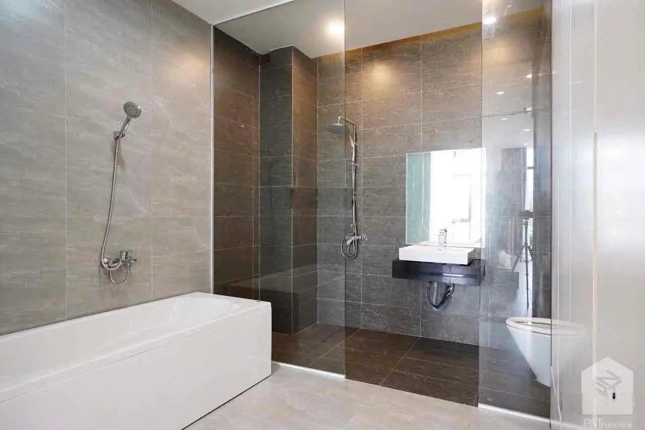 Gấp gấp bán nhà đường Nguyễn Phạm Tuân 10,5 tỷ, 140m2 7PN 8PT dòng tiền cho thuê 40 triệu mỗi tháng