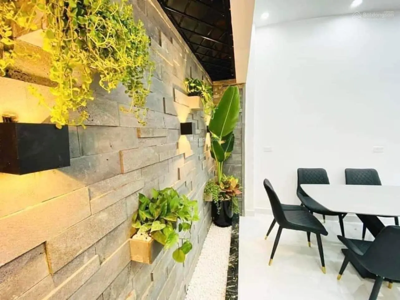 Hạ chào 200Tr !!! Nhà phố Vũ Tông Phan 37m*5T*3.9mMT - gần phố - ô tô đỗ gần - kinh doanh - hơn 6T