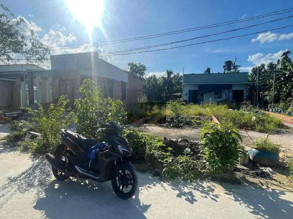 Quá rẻ 700tr, đất 200m2. ngay khu đô thị công nghiệp bàu bàng. SHR