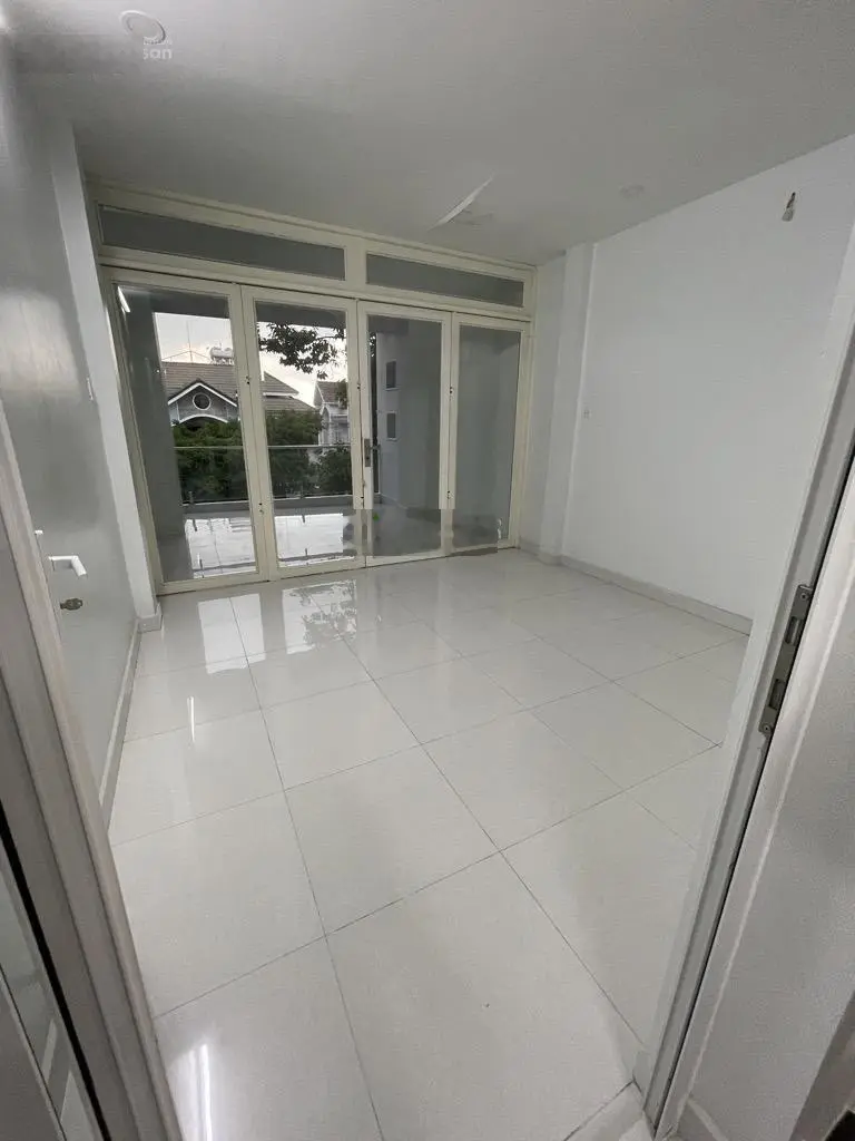 Siêu phẩm- mặt tiền kinh doanh- cạnh công viên bình phú- quận 6- 74m2-4 tầng- 5pn- full nội thất.