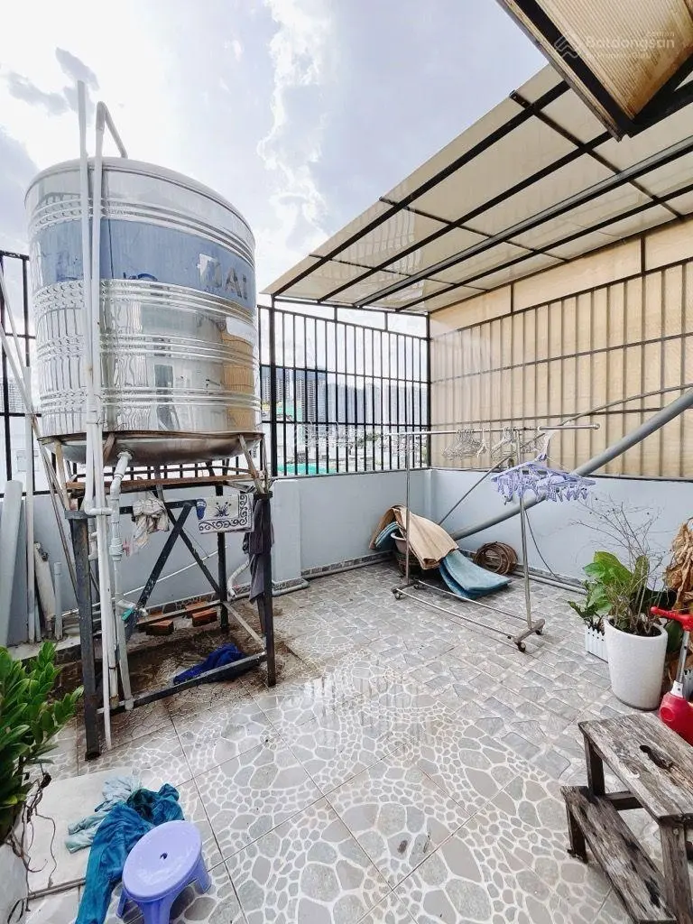 Xe hơi đậu trong nhà 4 tầng btct 60m2- 4,4*14- huỳnh tấn phát q7- chỉ nhĩnh 6 tỉ còn