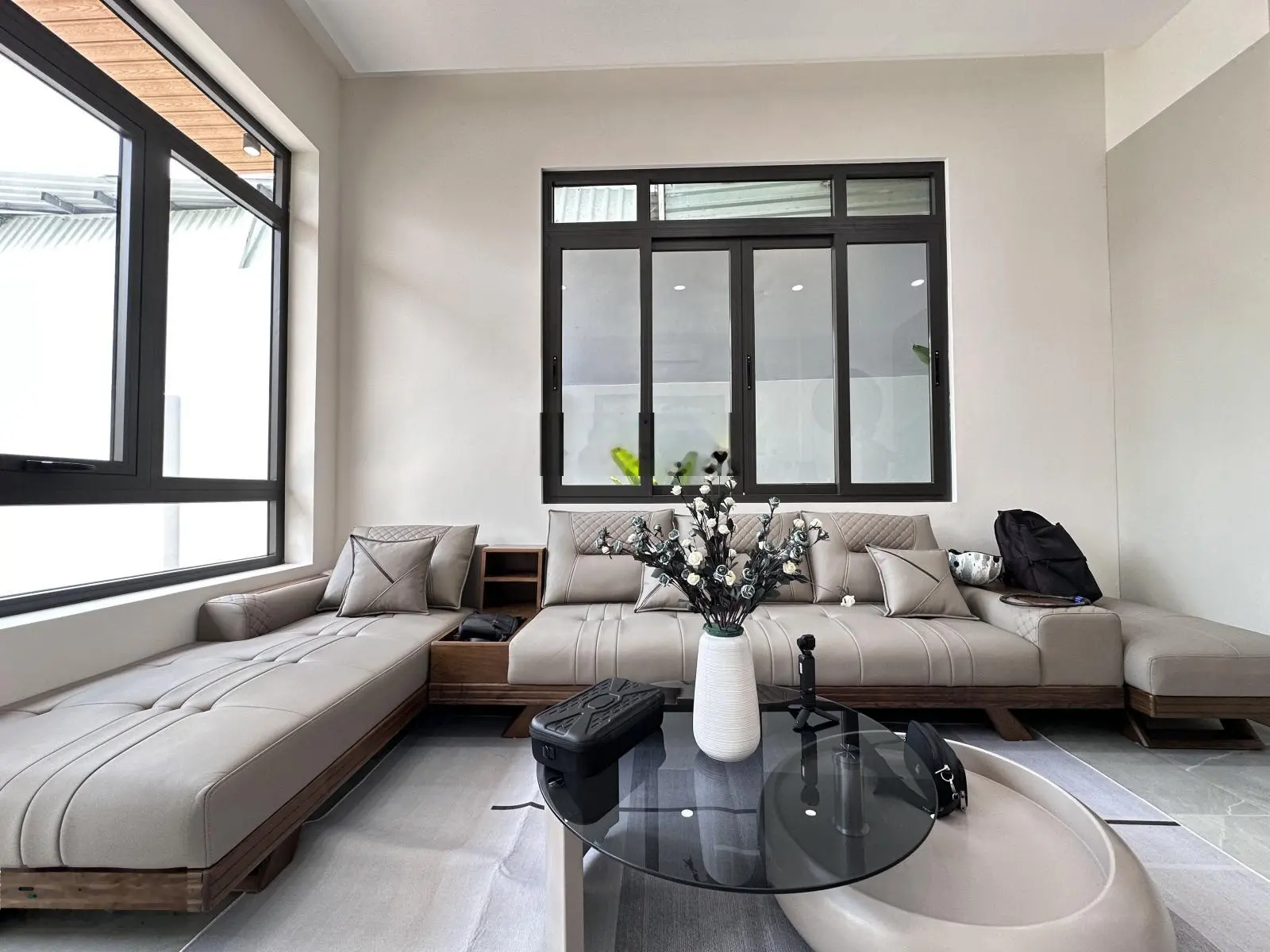 Bán nhà đẹp phường 5 nội thất cao cấp đường ô tô
