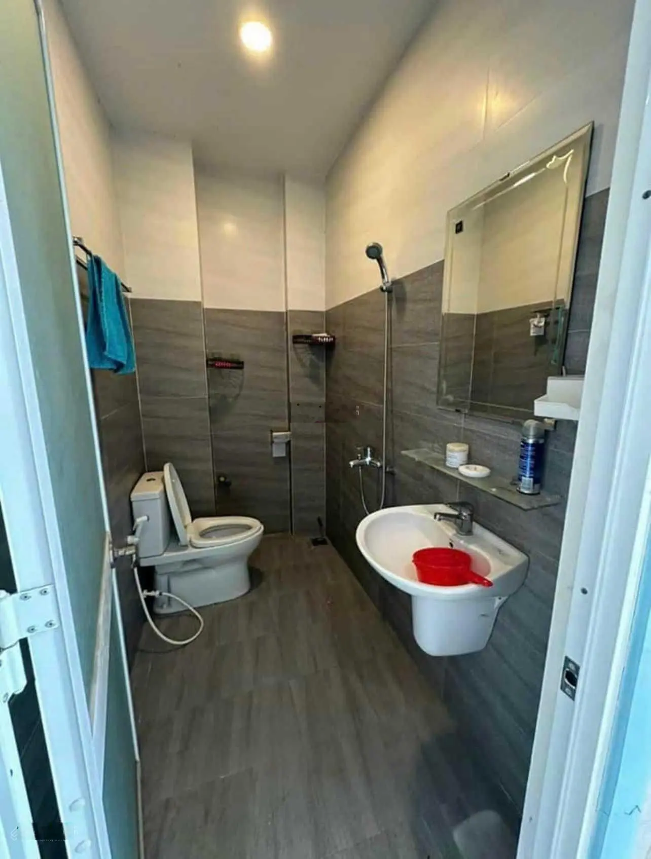 Chú Thảo cần tiền làm ăn bán nhà Đường Thái Phiên, P8, Q11. Giá 3,660 tỷ | DT 60,16m2 hẻm xe hơi