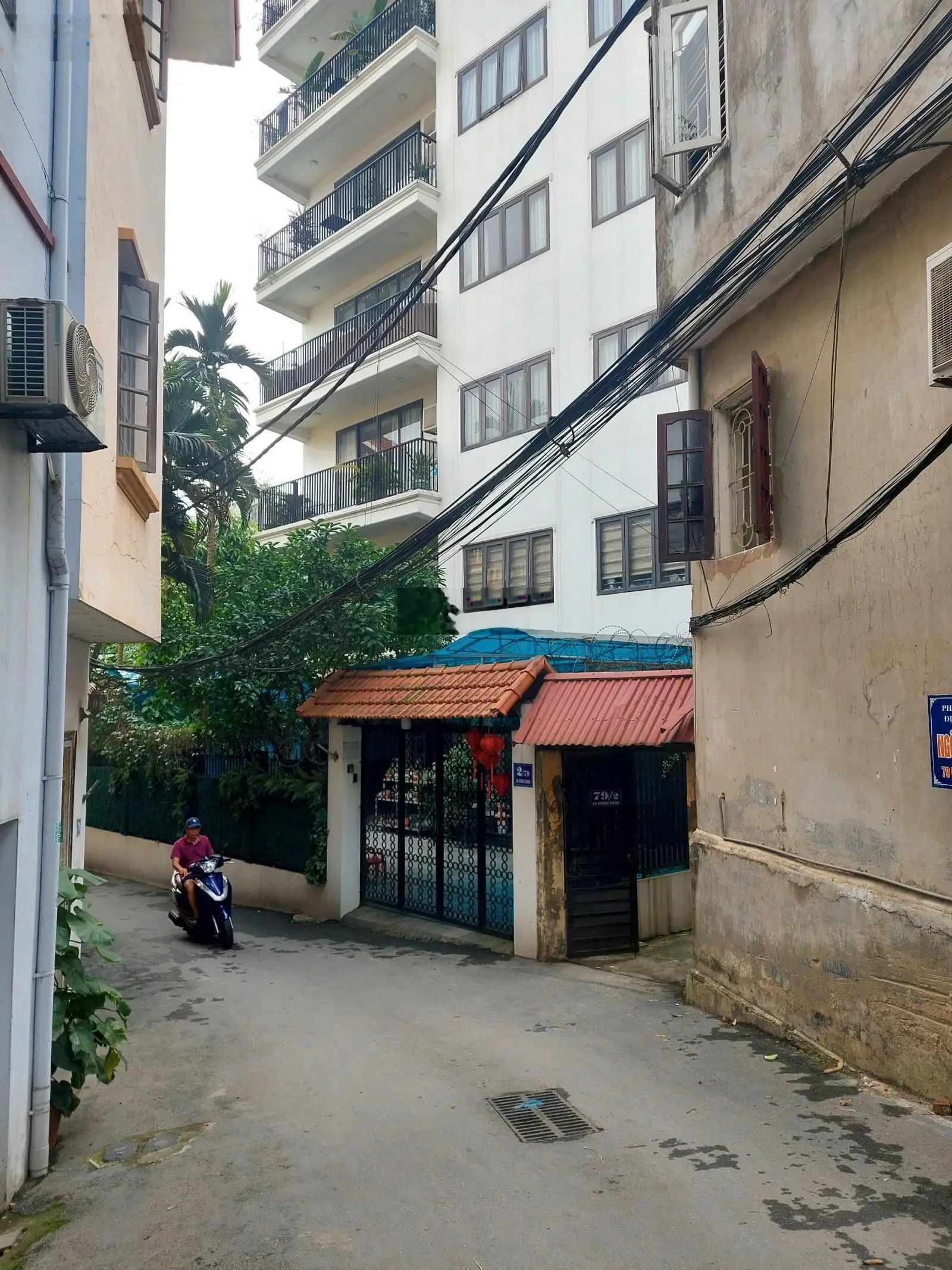 Chính chủ bán nhà An dương Vương gần cầu Nhật Tân view Sông Hồng. 73m x 4 tầng 4 ngủ 3 thoáng