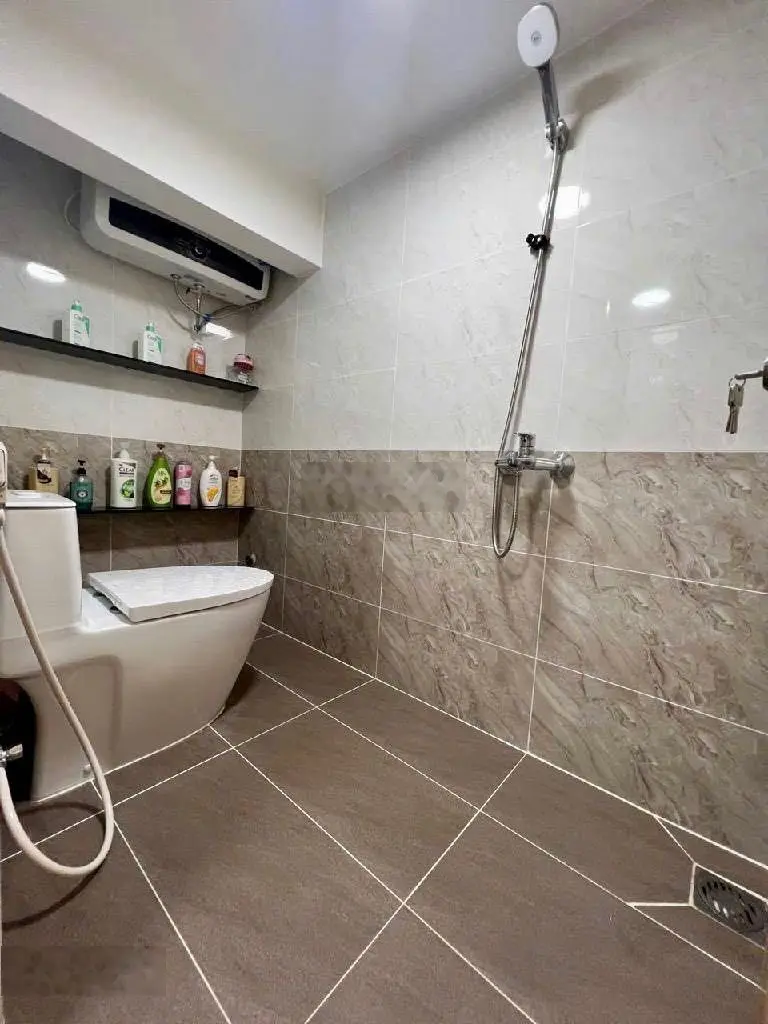 Nhà mặt tiền 5 x 12m Nguyễn Tiểu La - Bà Hạt