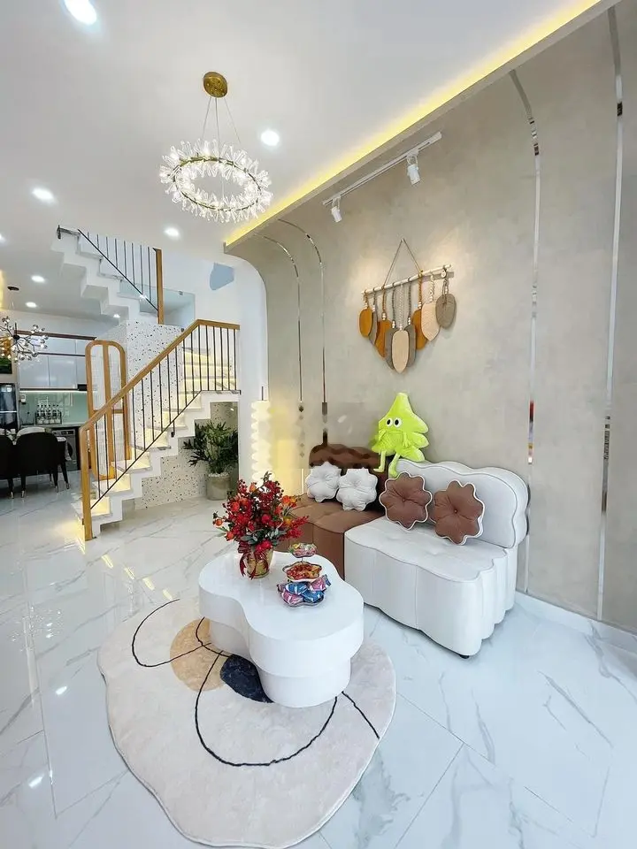 (BÌNH TÂN)BÁN GẤP NHÀ 3 LẦU, KẾT CẤU HIỆN ĐẠI, SHR, GIÁ 2,690 TỶ TL