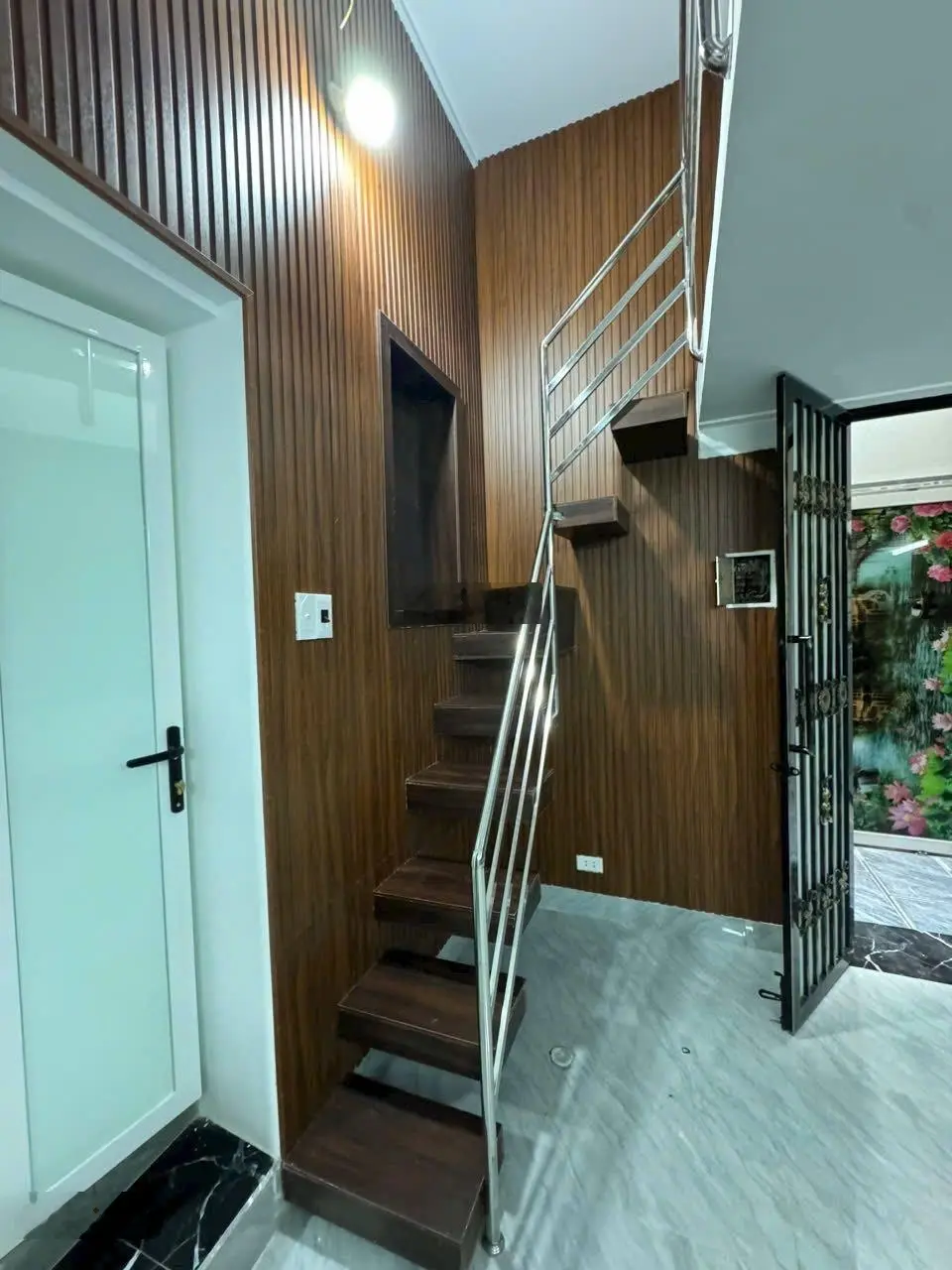 BÁN NHÀ PHỐ CỔ HÀNG MÃ - TẦNG 1 - KHÔNG NÓC