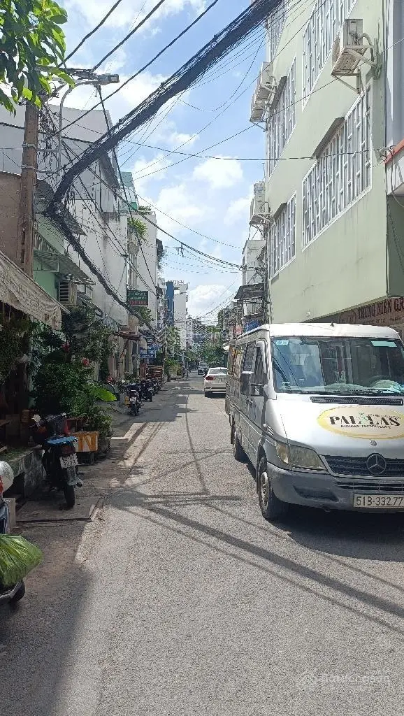 Bán căn hộ dịch vụ tuyệt đẹp tại đường khiếu năng tĩnh, giá chỉ 11 tỷ, 138m2 với view đẹp