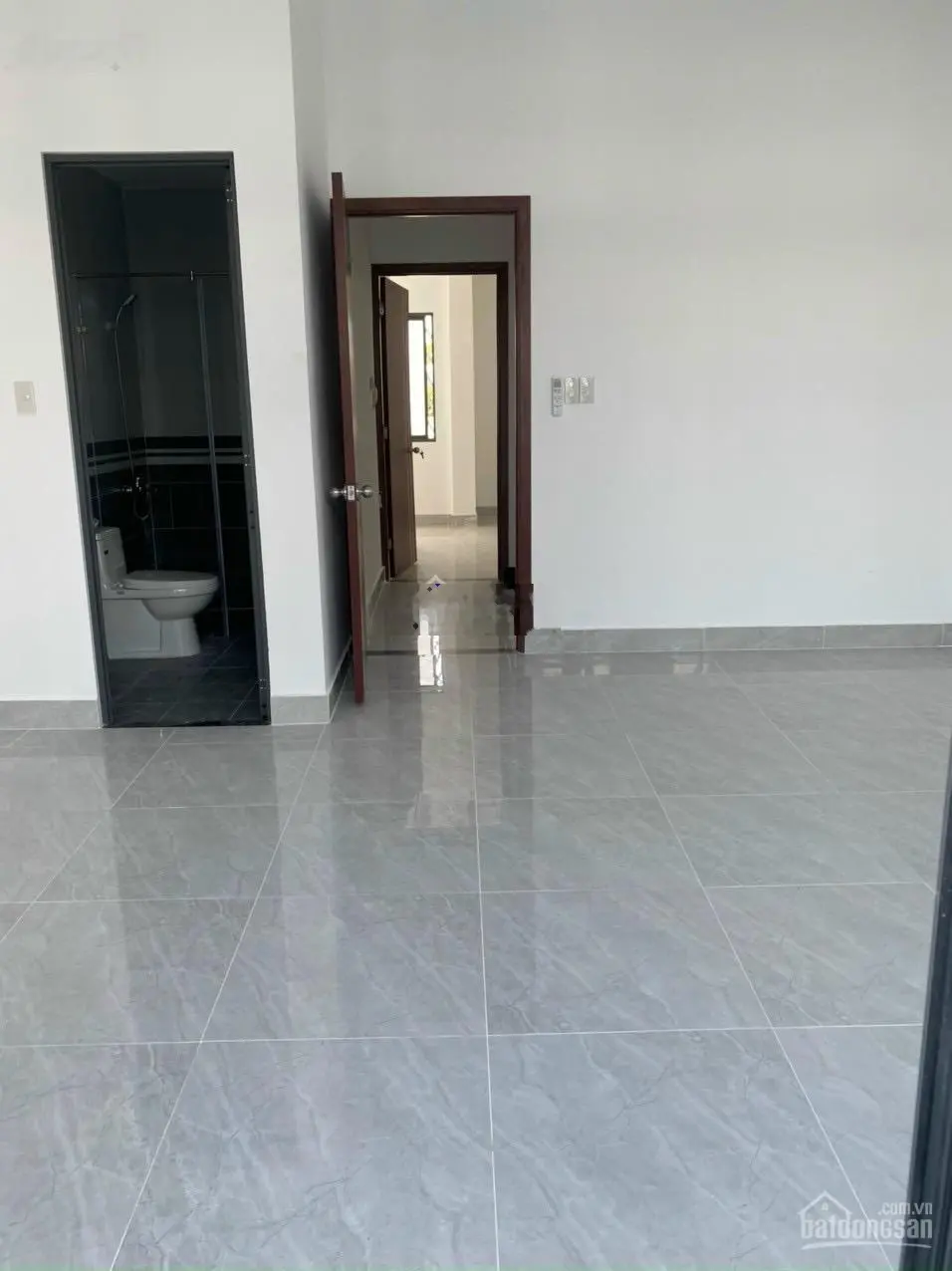 Bán nhà 1 sẹc đường 18B quận Bình Tân, ngang 4,5x17m, đúc 3,5 tấm hẻm 8m. Xe hơi vào nhà 5tỷ8