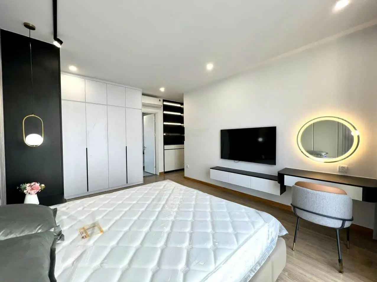 Bán Căn 3PN Giá Tốt -Nhà Đẹp Dolphin Plaza