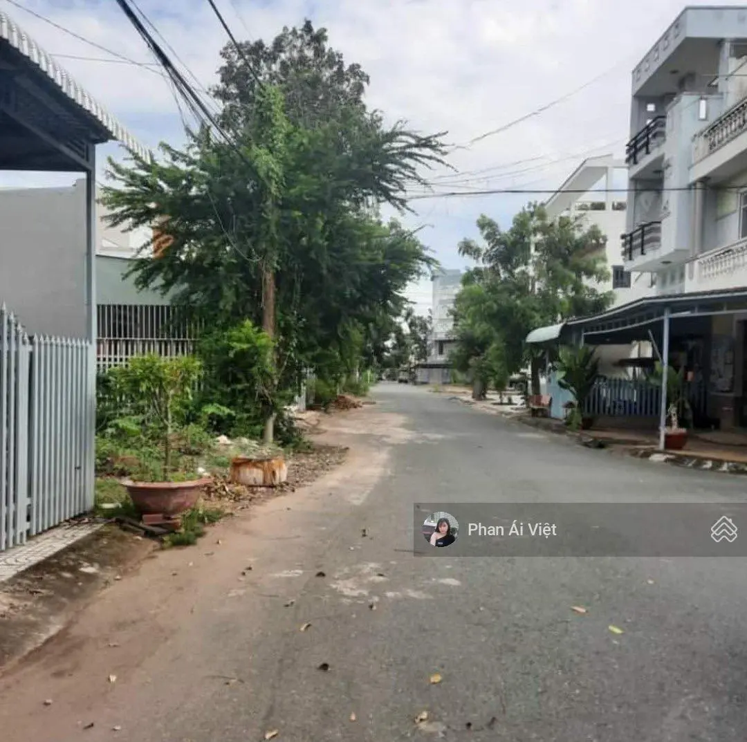 Chỉ cần thanh toán 550tr sở hữu lô đất 120m2, Đ.Lò Rèn gần chợ Phường 5 TP Bạc Liêu SHR đất thổ