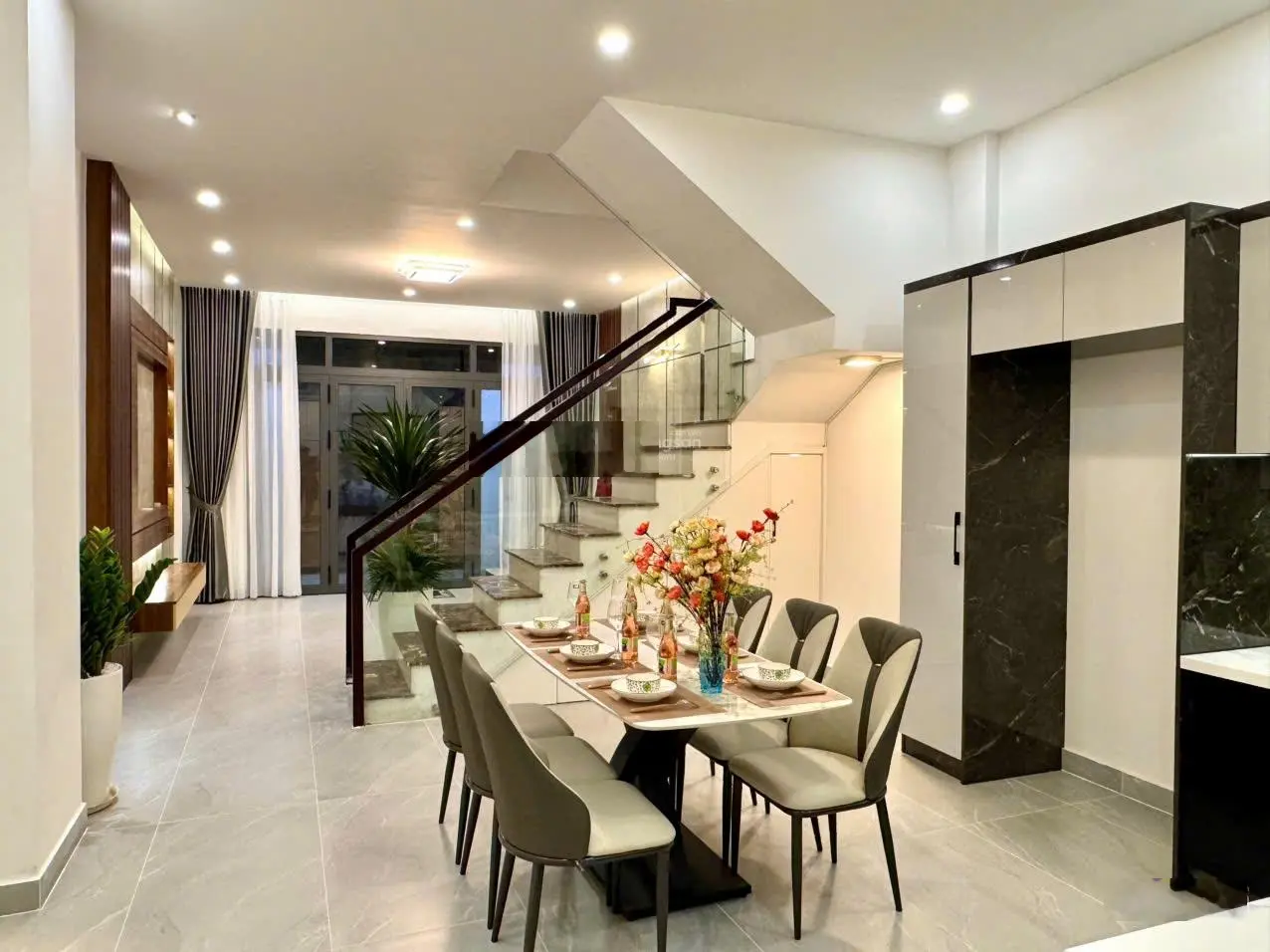 Bán nhà mới 1 trệt, 2 lầu, sân thượng, Hẻm Xe hơi, đường số 25, P.Bình Chánh, Thủ Đức. 6.72tỷ