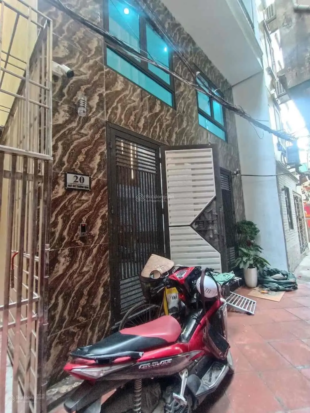 BÁN NHÀ DÒNG TIỀN TRƯƠNG ĐỊNH HAI BÀ TRƯNG: hiếm có, 96m2; 7 tầng; 22 phòng ngủ; dòng tiền 120tr/T
