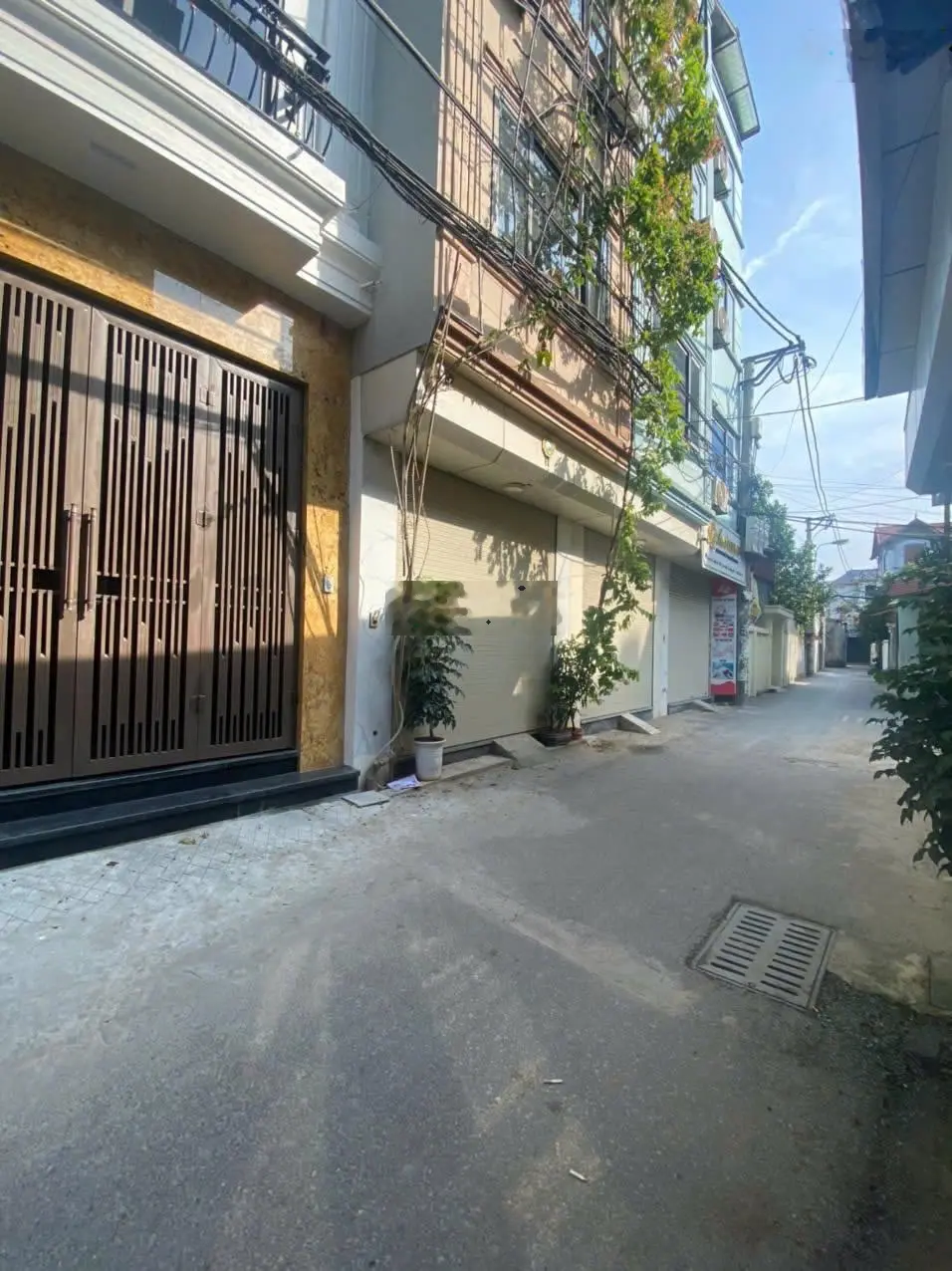 Nhà đẹp Phụng Châu , chỉ 2,4 tỷ*31m2 xây 3 tầng đầy đủ công năng , trung tâm Hà Đông 10p.