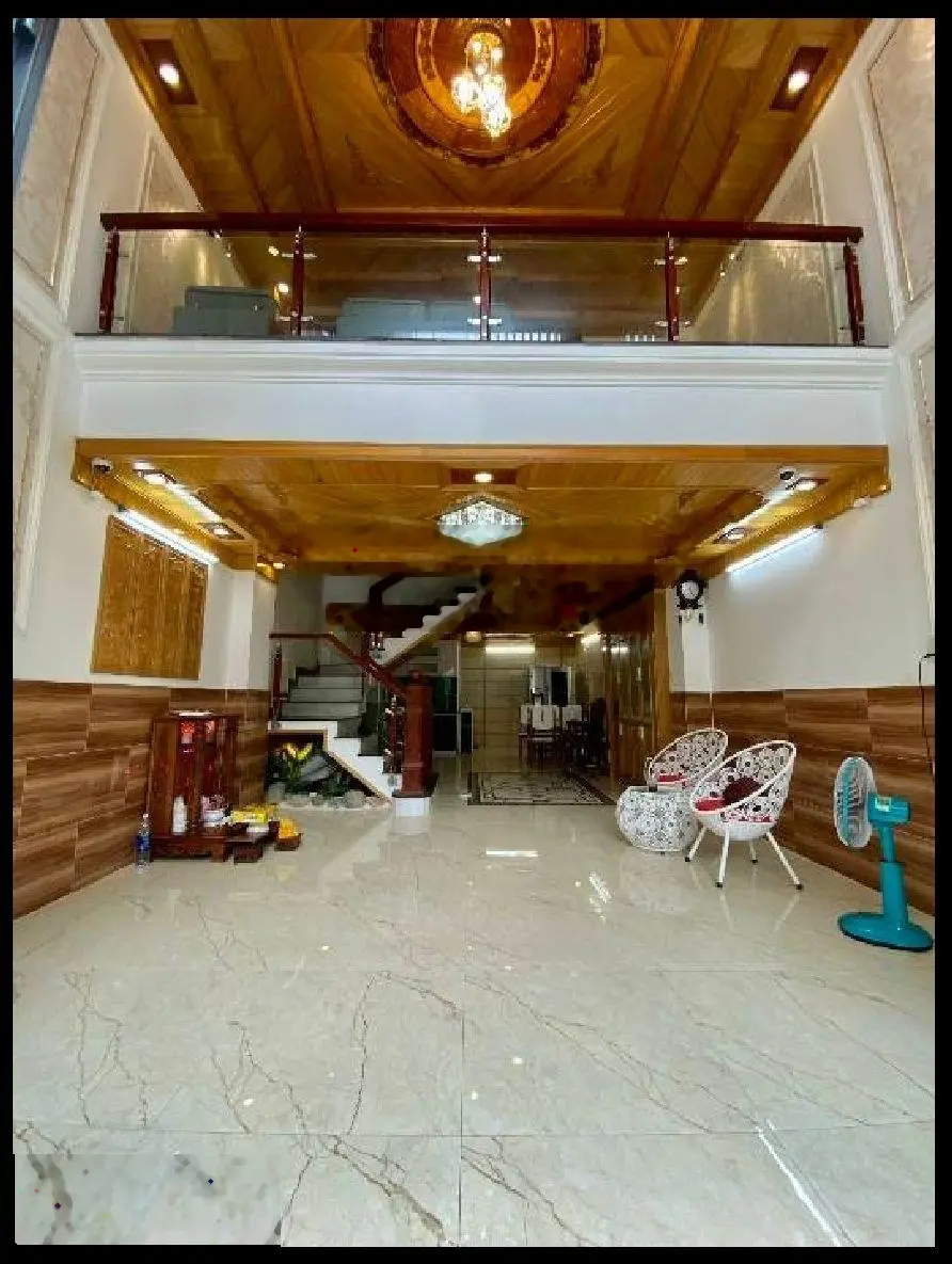 Bán nhà đẹp 5 tầng 60m2 full nội thất cao cấp, ngay Emart Gò Vấp. 7 tỷ