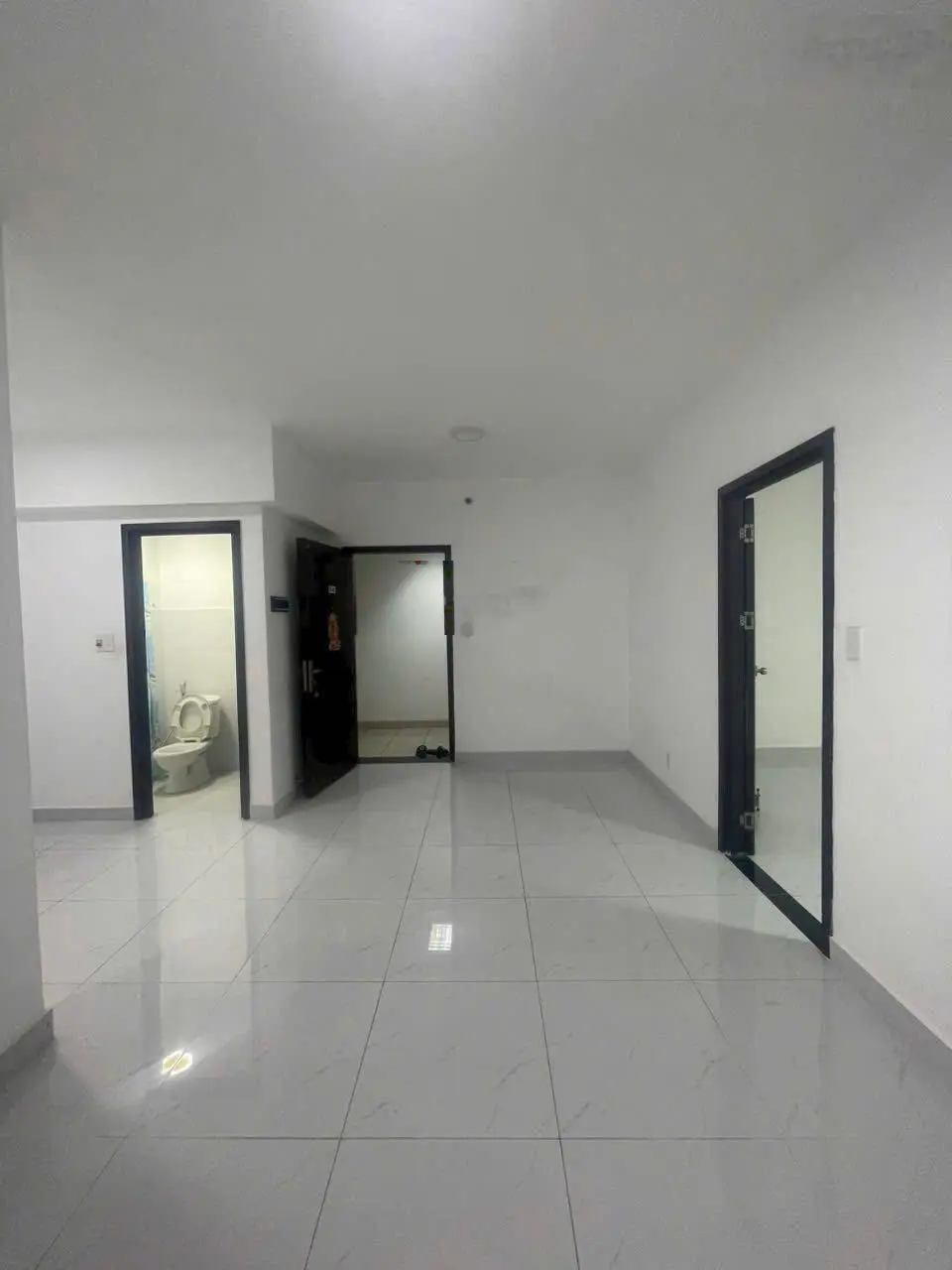 Bán căn hộ 50m2 có 1PN 1WC, logia, bếp, khu Topaz Celadon City, P. Sơn Kỳ, Q. Tân Phú 1,95 tỷ có TL