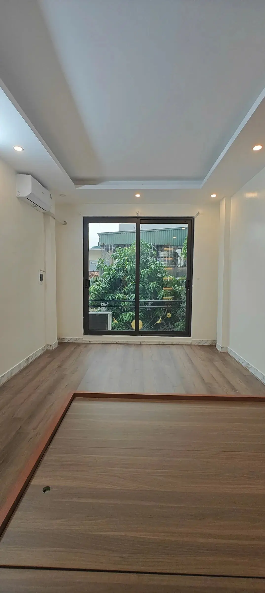 Bán nhà phân lô - Nam Dư - vị trí đẹp - thoáng sáng - full nội thất - 38m2 X 5T - Hơn 5 tỷ