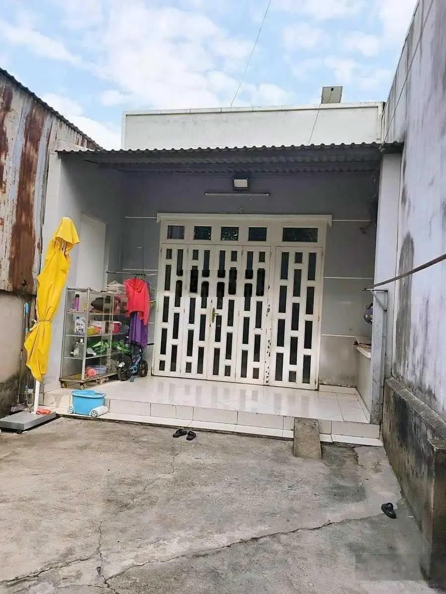 Nhà Hưng Định đường nhựa gần trường học 2,69 tỷ