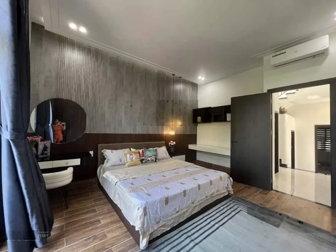 Bán nhà biệt thự 3 mê Tân Cổ Điển sát biển vị trí vip Tốt Động
