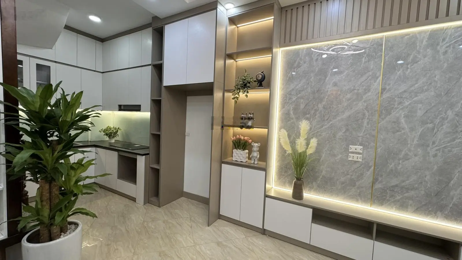 Chính chủ gửi bán nhà 5 tầng ở Hoàng Mai