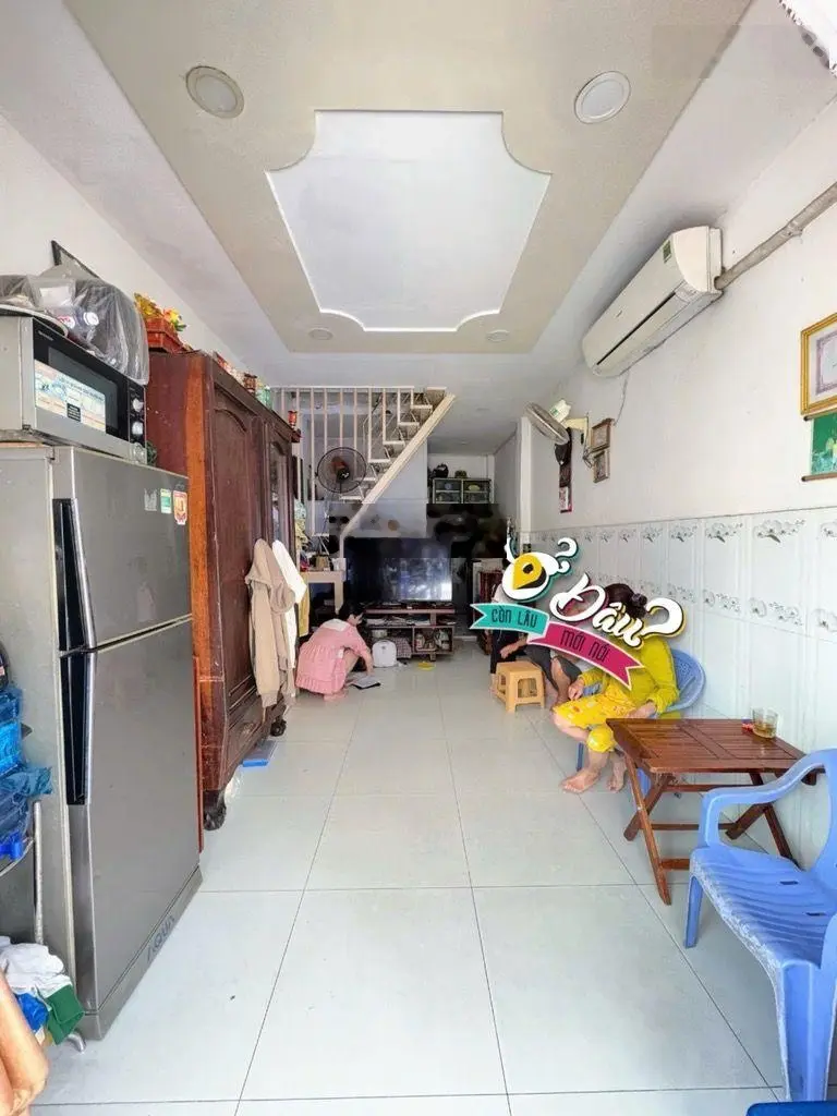 Nhà 1 trệt 1 lầu hẻm rộng xe hơi đường số 9, bình tân ở ngay giá chỉ: 4.xtỷ xíu