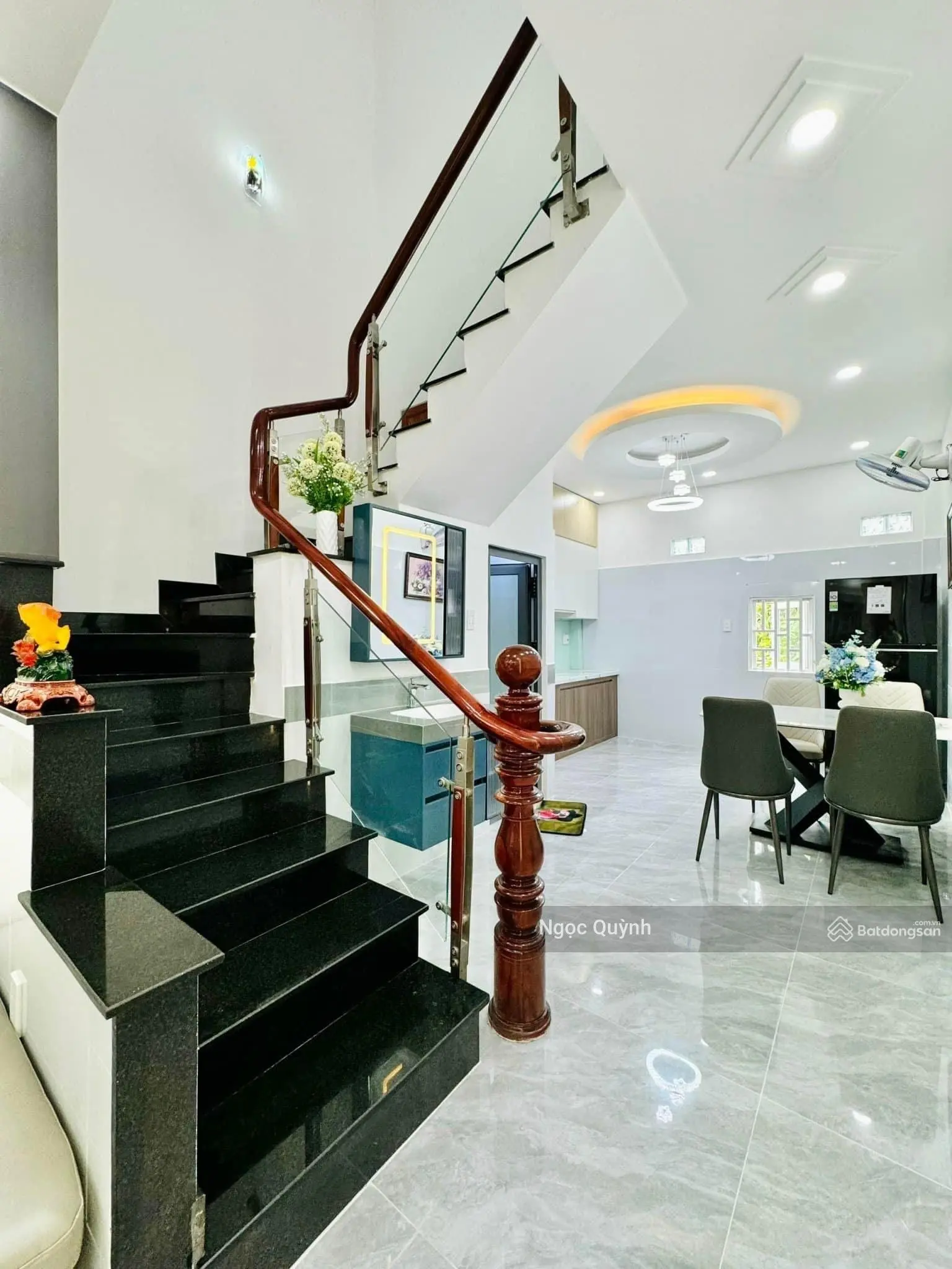 Bán nhà giá 2 tỷ 450 đường Lê Lợi, P4 Gò Vấp. DT 53m2 sổ riêng, hoàn công đủ, LH 0902 631 ***