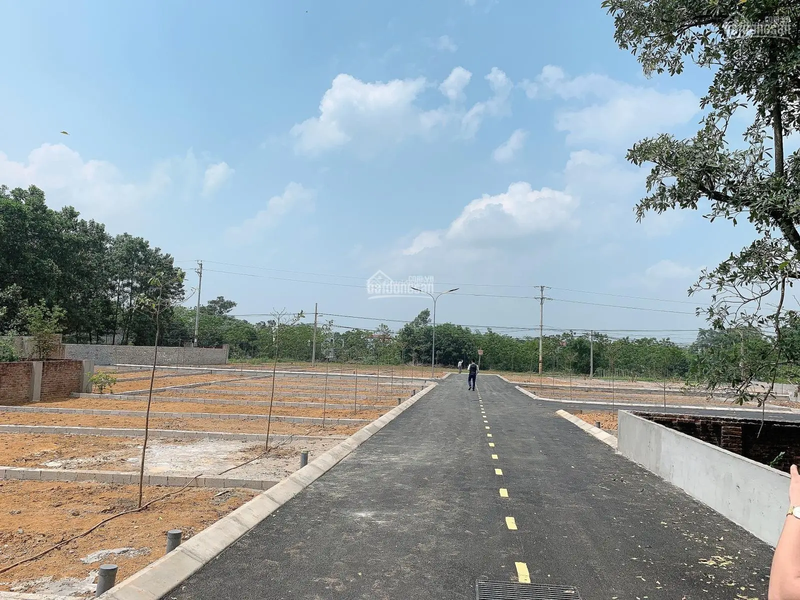 Bán gấp đất tái định cư Linh Sơn, Bình Yên, Thạch Thất - 2 ô tô tránh - Cam kết giá cạnh tranh nhất