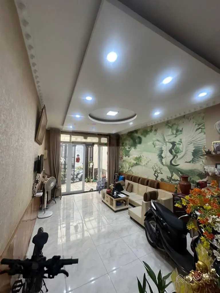 Giảm giá bán nhà Lê Hồng Phong-P10-Q10, gần ngã bảy Lý Thái Tổ. 3tỷ900/78,8m2 đang cho thuê 24triệu
