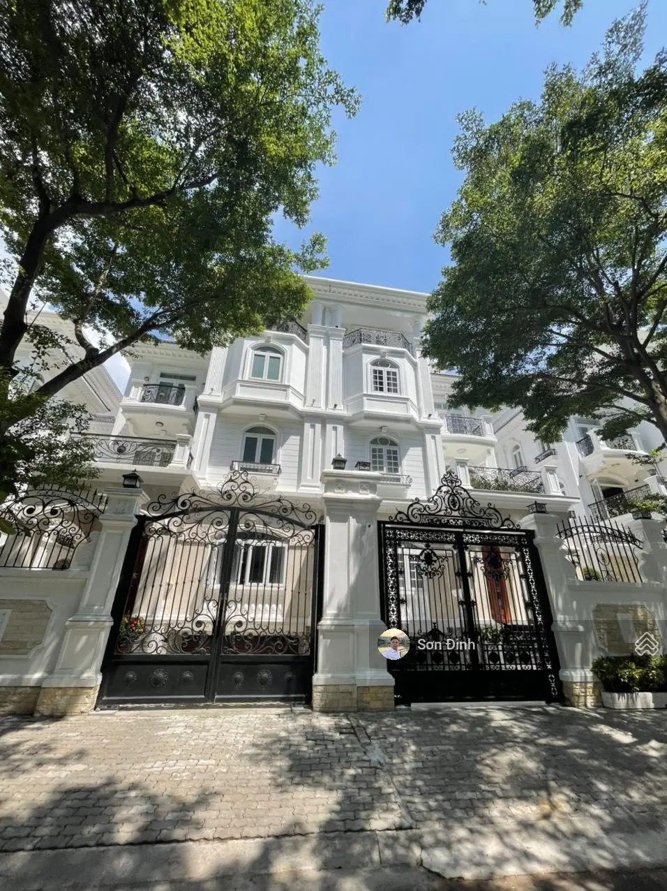 Bán biệt thự tại CityLand Riverside, 42 tỷ, 220 m2, 6PN, 5WC, Q7, HCM, Hot!