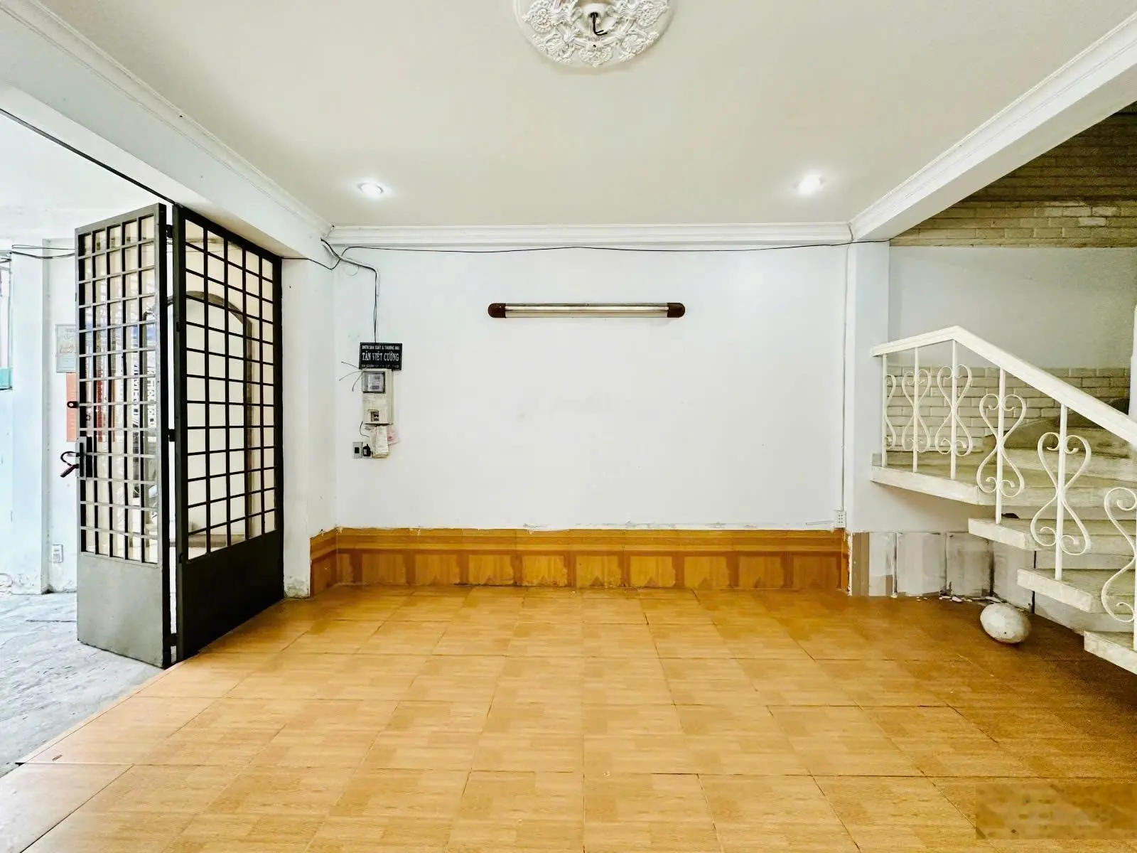 Nhà HXH 7m đường Bùi Đình Túy, DT 4m x 17,5m, 1T 1L, nhà cũ tiện xây mới, giá 10,9 tỷ TL 0901291144
