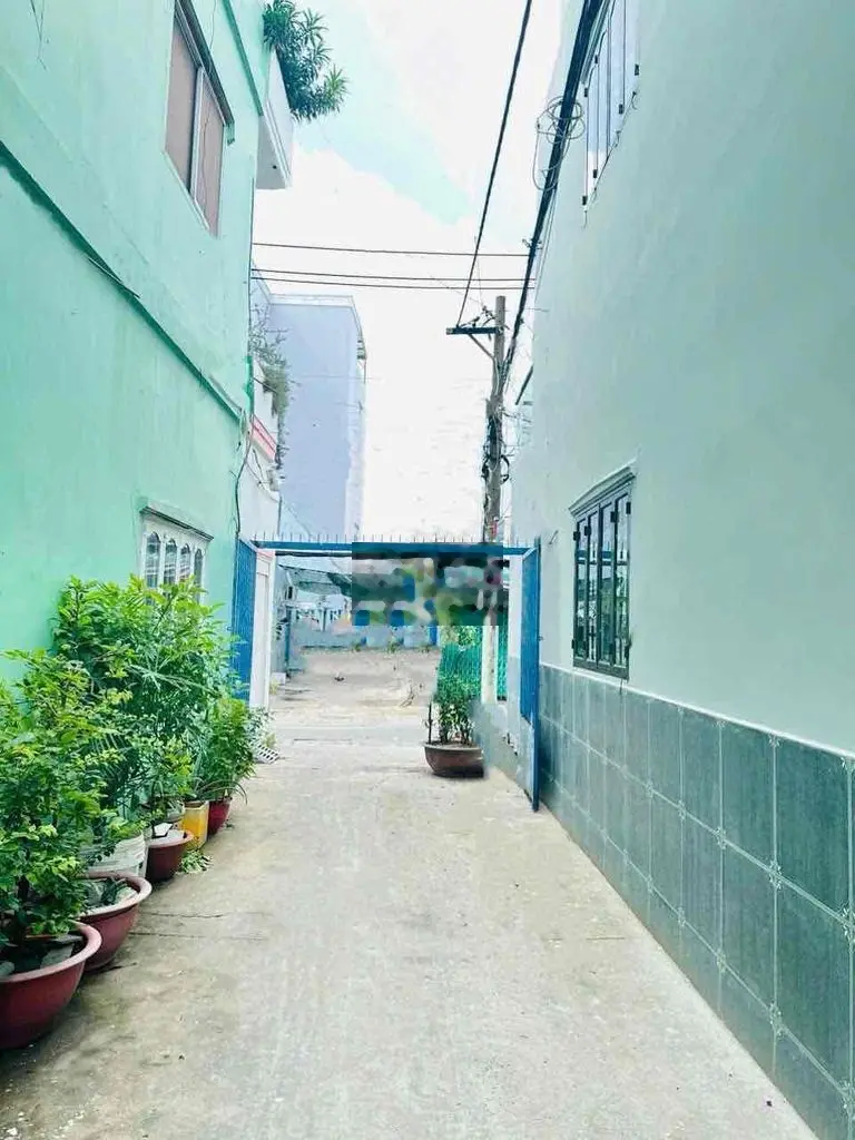 Hẻm hơn 4m Lưu Chí Hiếu 4x9,5m 3 tầng