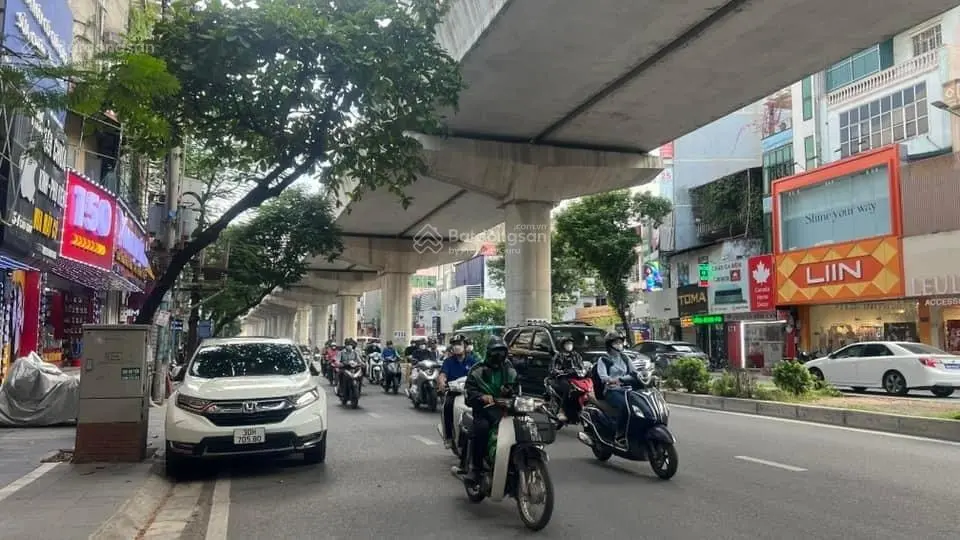 Mặt phố Cầu Giấy! Lô góc, kinh doanh siêu đỉnh, vỉa hè miên man, mặt tiền 6m, 55m2*5T, chỉ 20 tỷ