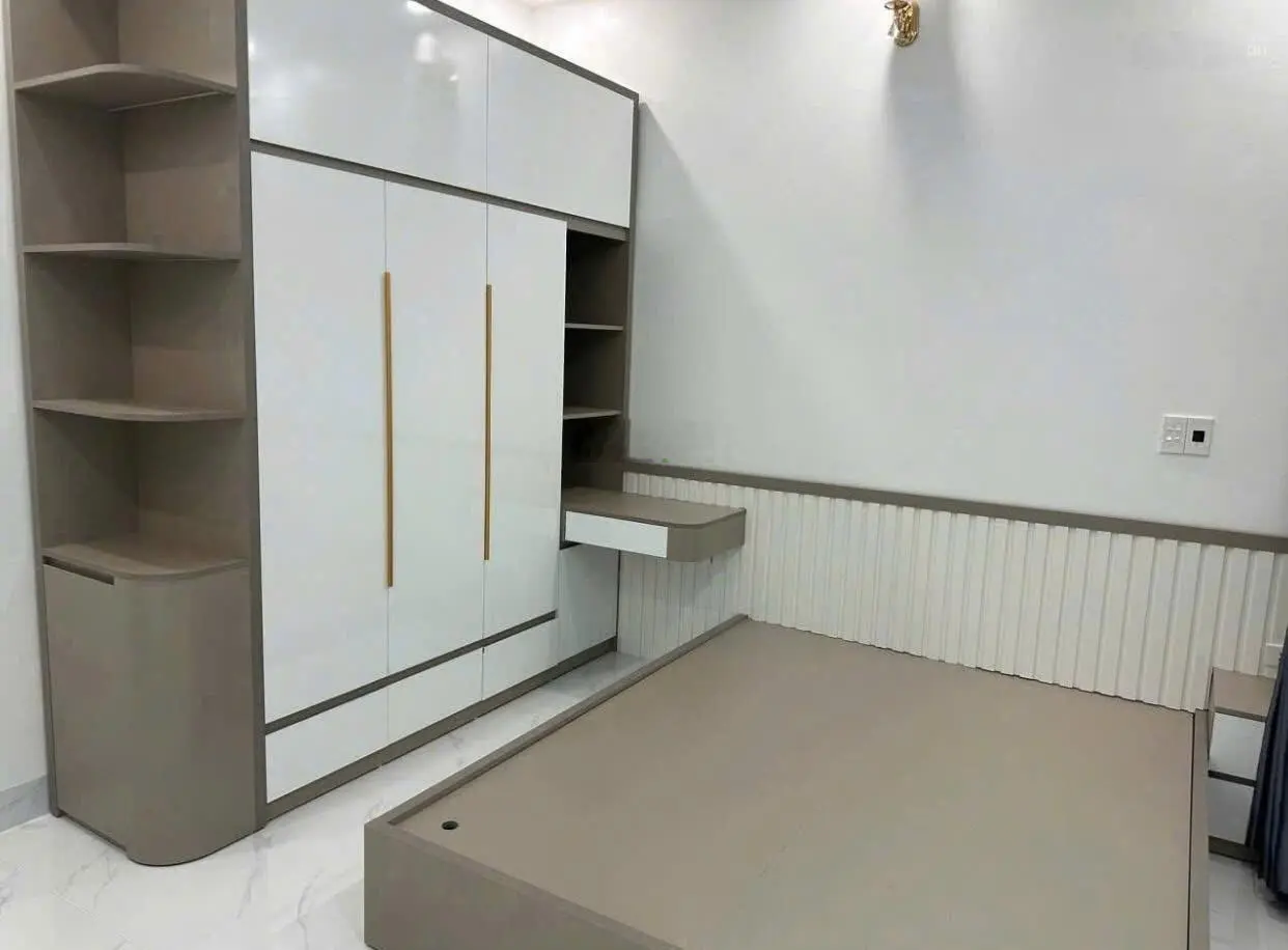 Cơ Hội Vàng Sở Hữu Căn Nhà 60m2 SHR Đ.Nguyên Trãi Quận 5 XD 3,5 Tầng 4PN Chỉ Với 2,690 Tỷy GỌI NGAY
