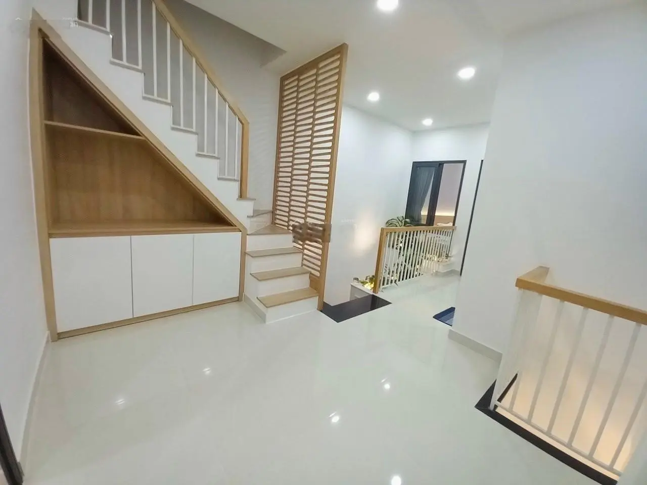 KHU VIP TRƯỜNG THỌ, 64M2, NHÀ 3 TẦNG 64M2, HẺM XE HƠI, CHỦ TẶNG TOÀN BỘ NỘI THẤT CAO CẤP, CHỈ 6 T.Y