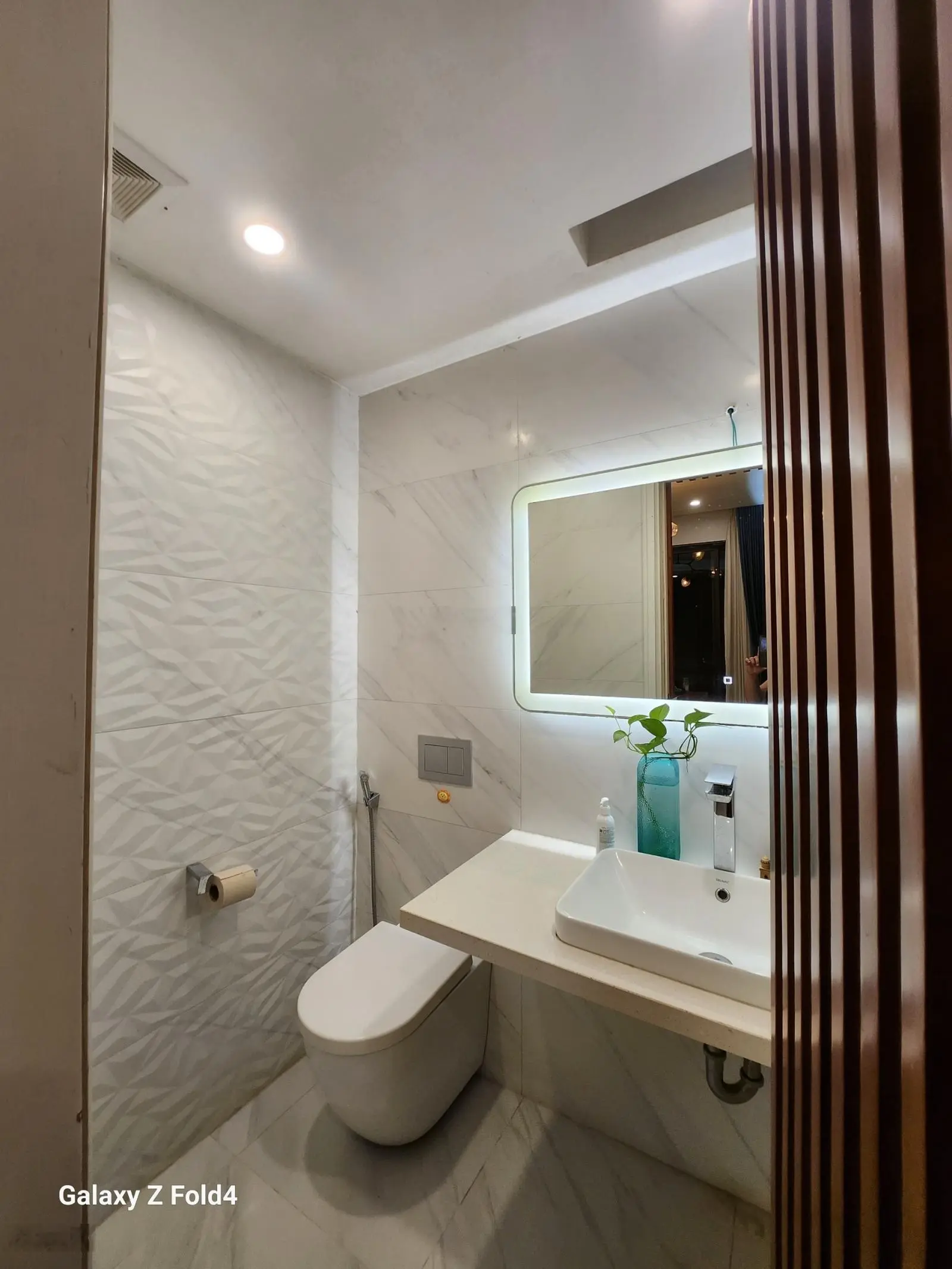 Cần bán nhanh biệt thự song lập Mimosa Ecopark đẹp 33,2 tỷ 244m2 đất sử dụng (giá chỉ 136tr/m2)