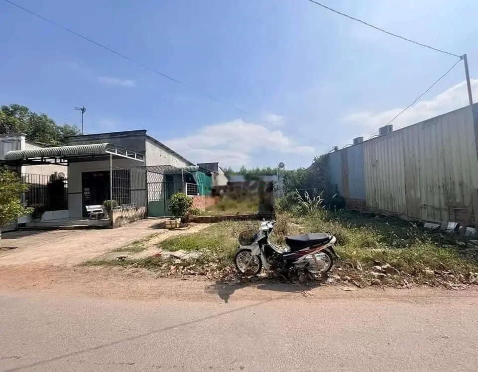 đất thị trấn dầu tiếng, đường bàu rong, 200m2 thổ cư ngộp giá 490tr