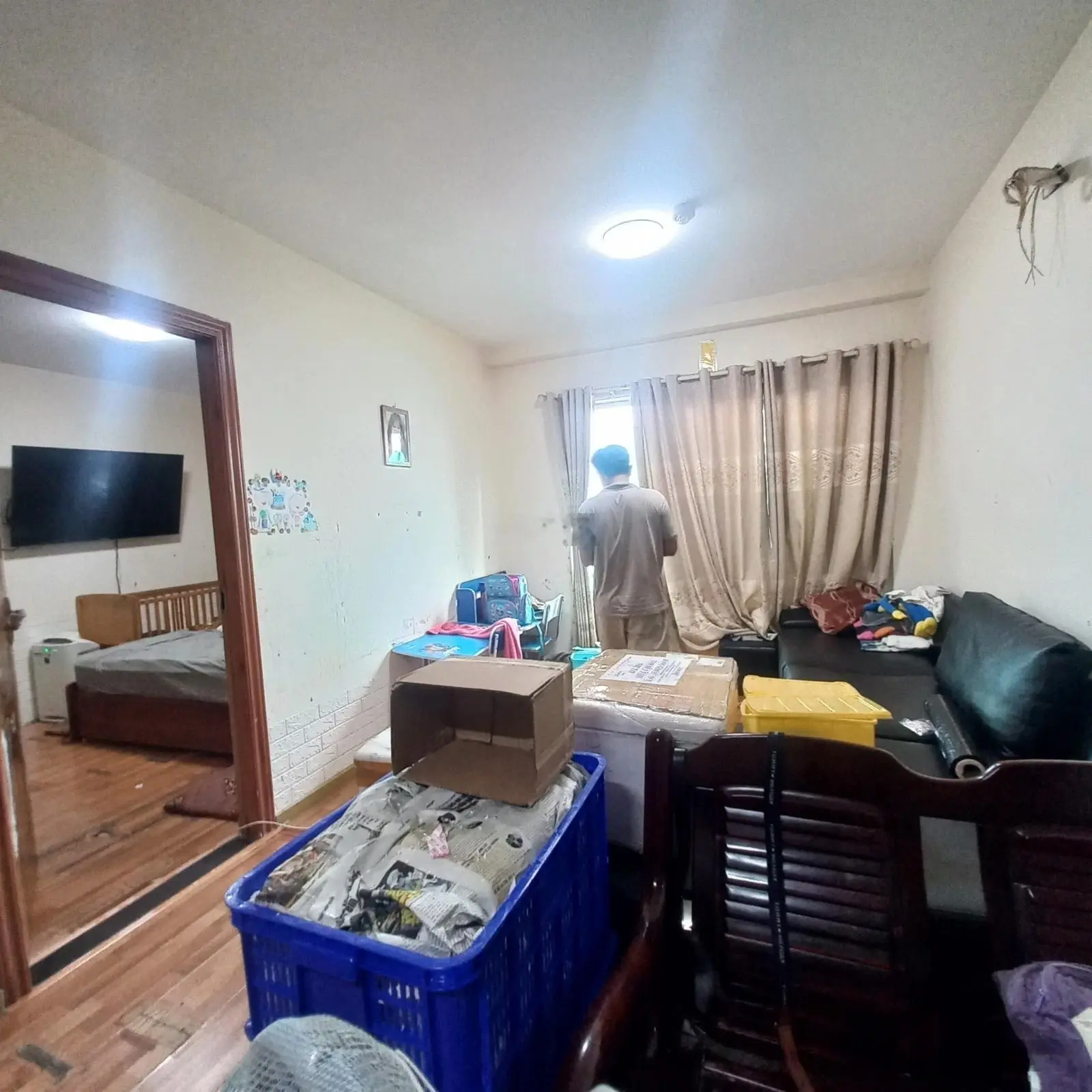 Sổ đỏ chính chủ! Căn 2 ngủ 70m2 tại chung cư 89 Phùng Hưng, giá 2.65 tỷ LH 0362 594 ***