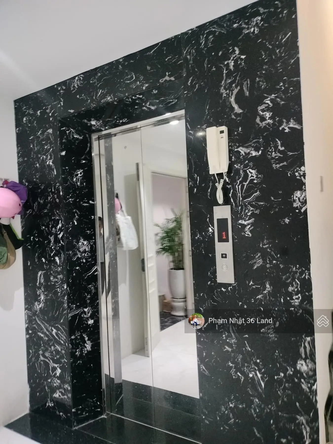 Toà nhà kết hợp văn phòng & căn hộ cho thuê - Hải Châu - Đà Nẵng - DT 100m2 - LHCC 0937 018 ***