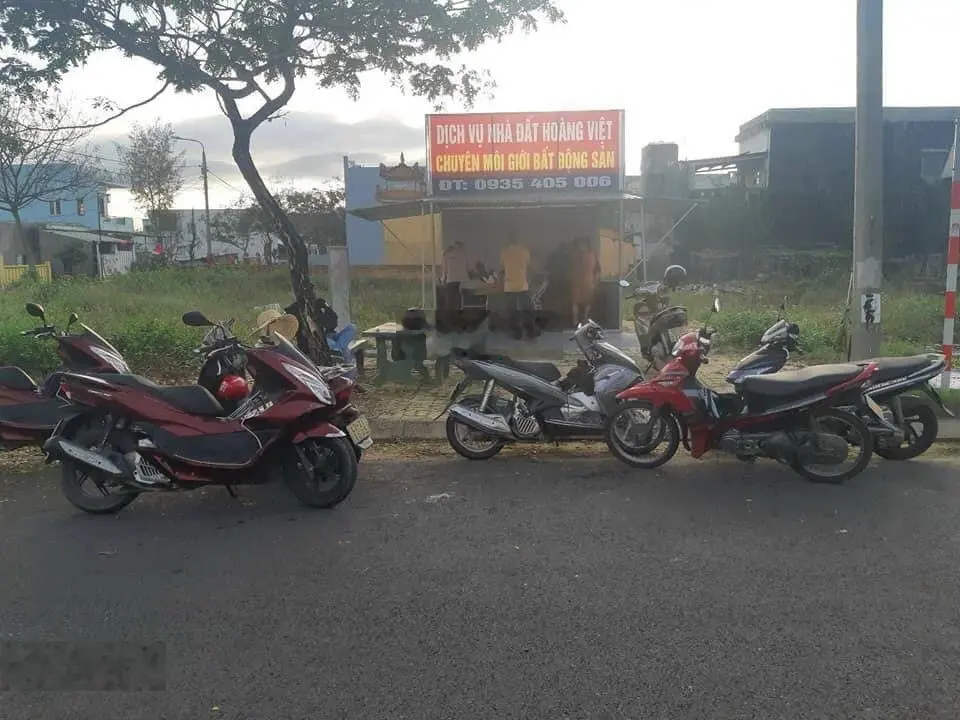 Cần bán cặp đất biển tân trà, đường trần văn giảng song song võ quý huân ,thích hợp xây căn hộ