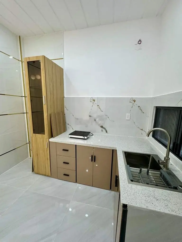 Nhà 3 lầu cần bán gấp - ngộp ơi là ngộp
