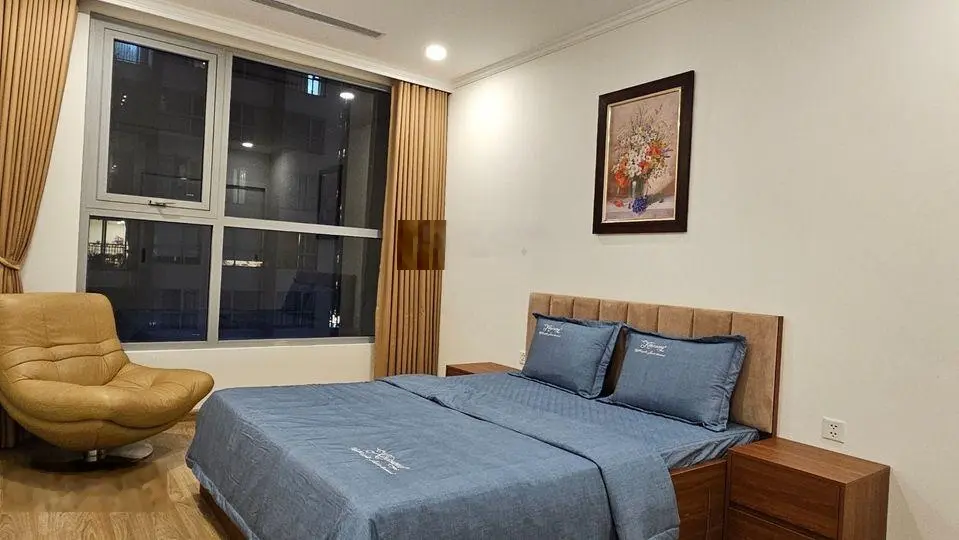 Florence - chính chủ bán gấp 2 ngủ full đồ đẹp, hướng mát, giá 4,4 tỷ bao thuế phí