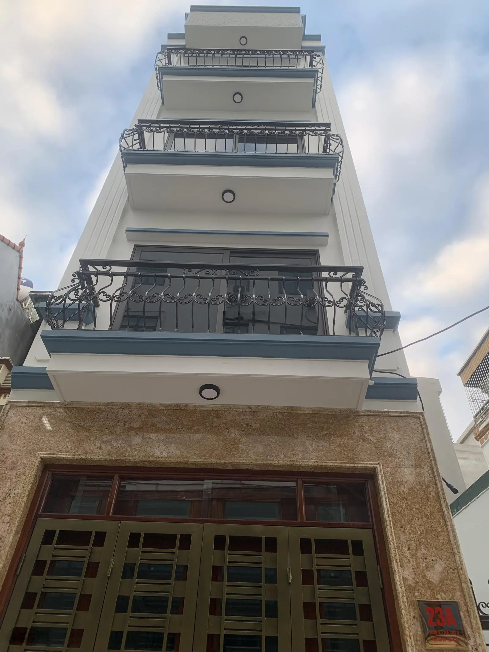 Bán nhà Vạn Phúc, Hà Đông ngõ thông ô tô vào nhà thoải mái 5 tầng 32m2 thang máy full nội thất