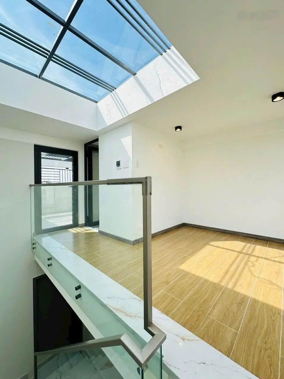 Hạ giá bán gấp nhà 4 tầng trung tâm Quận 1, 4tỷ080/81,45m2 - Mai Thị Lựu, P. Đa Kao, chợ Đa Kao