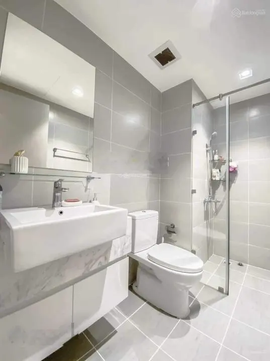 Cần bán căn hộ chung cư Icon 56, 90m2, 3PN, Q. 4, giá: 5.4 tỷ, LH: 0903 077 ***. Được
